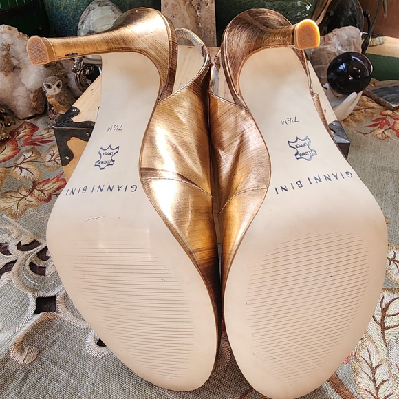 Gianni Bini Gold Glamour Heels - Picture 6 of 10